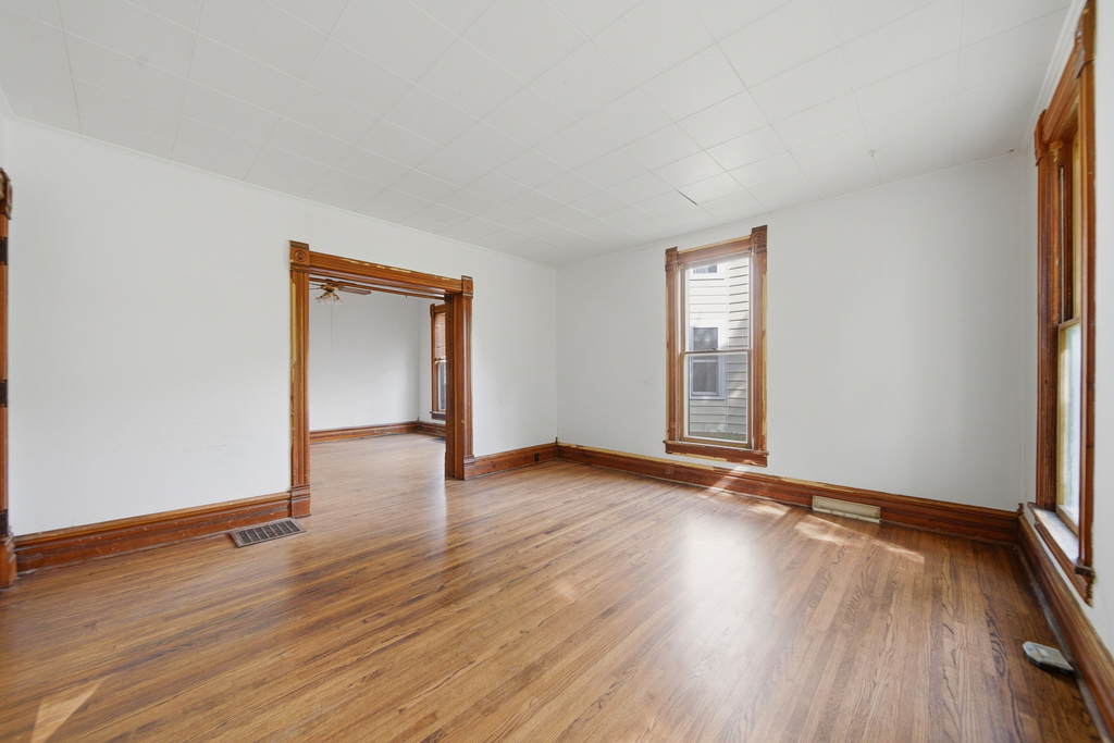 509 7th Avenue - Photo 13