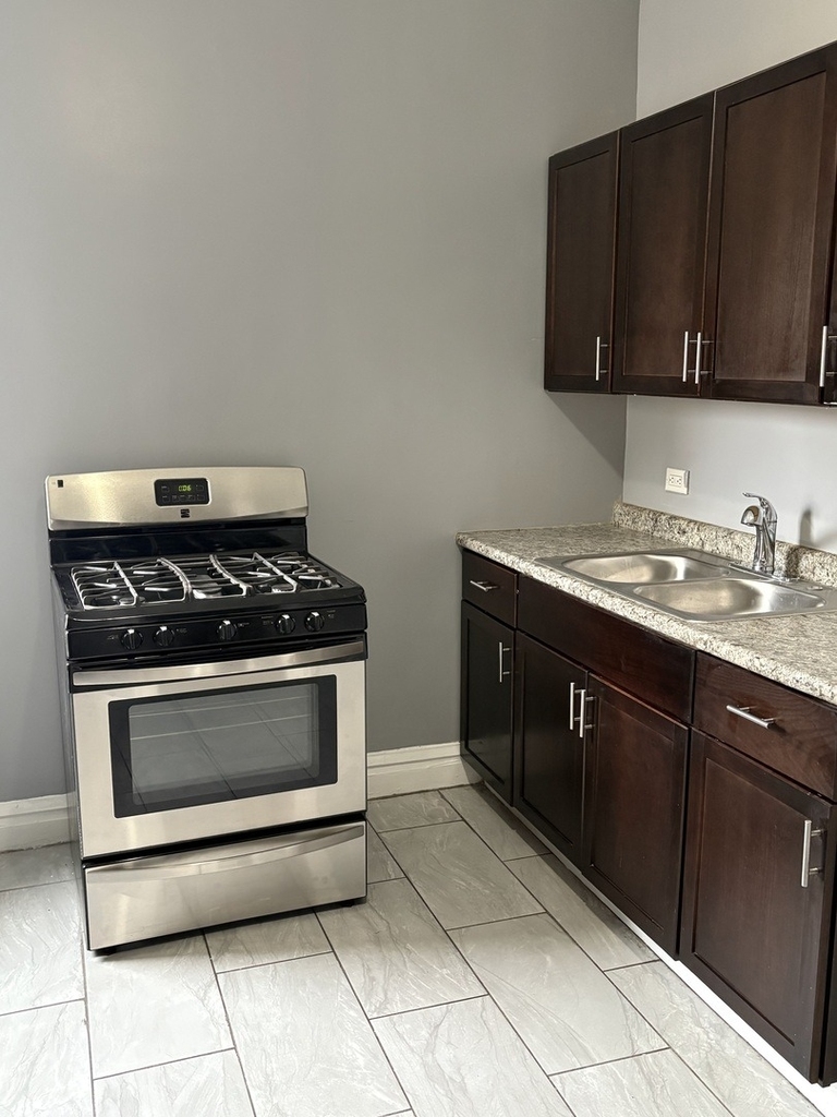 407 W 144th Street - Photo 3