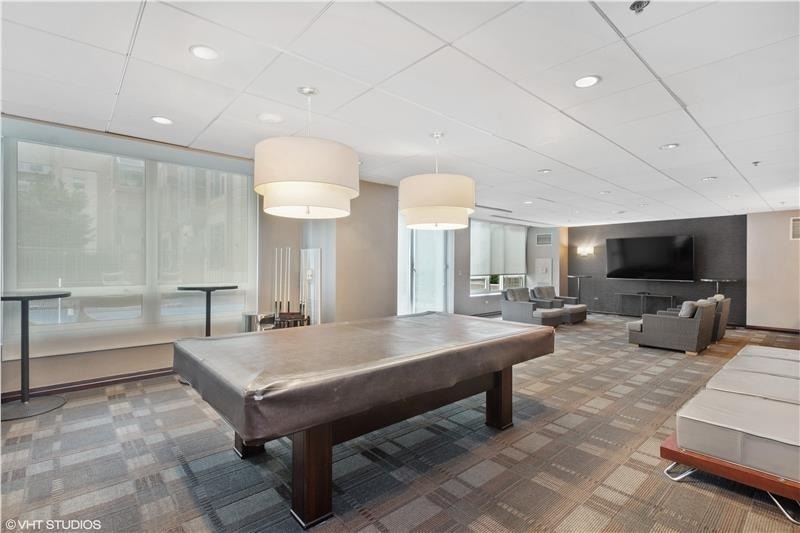 33 W Ontario Street - Photo 8