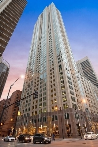 33 W Ontario Street - Photo 0