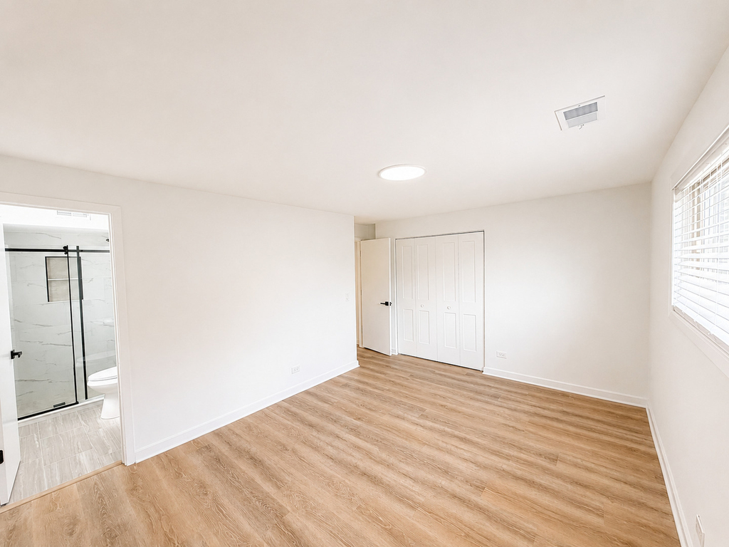 5819 W Higgins Avenue - Photo 13