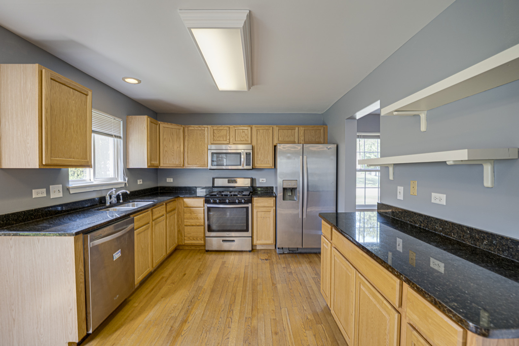 2464 Blue Spruce Lane - Photo 6
