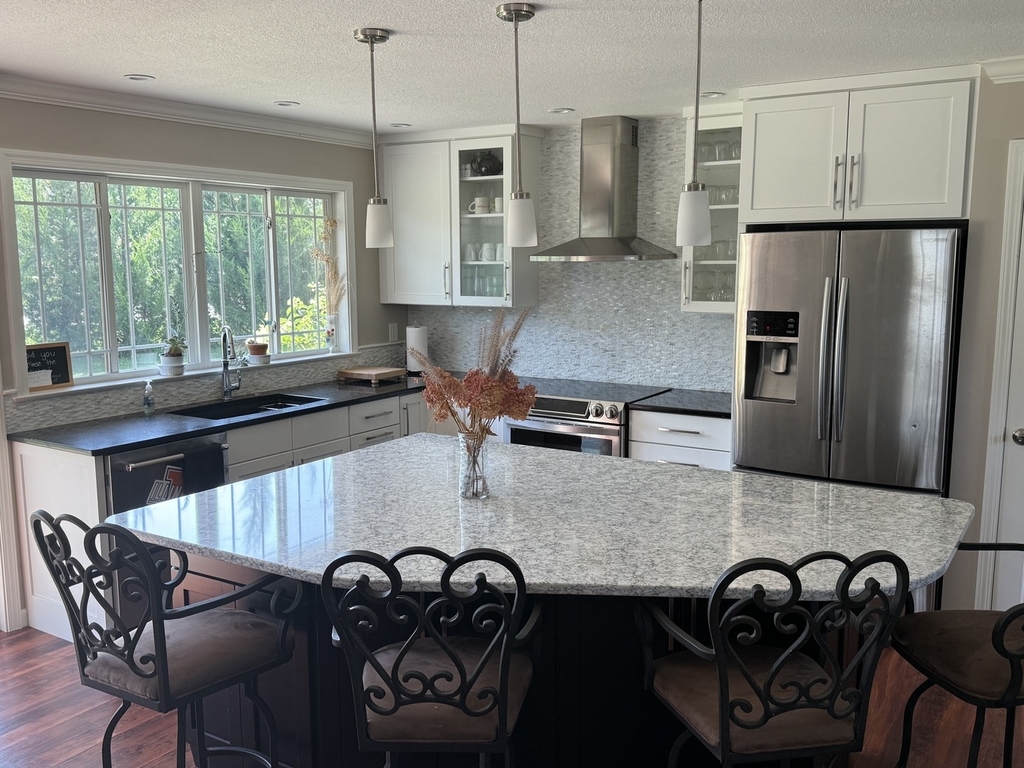 3002 Meadowbrook Court - Photo 4