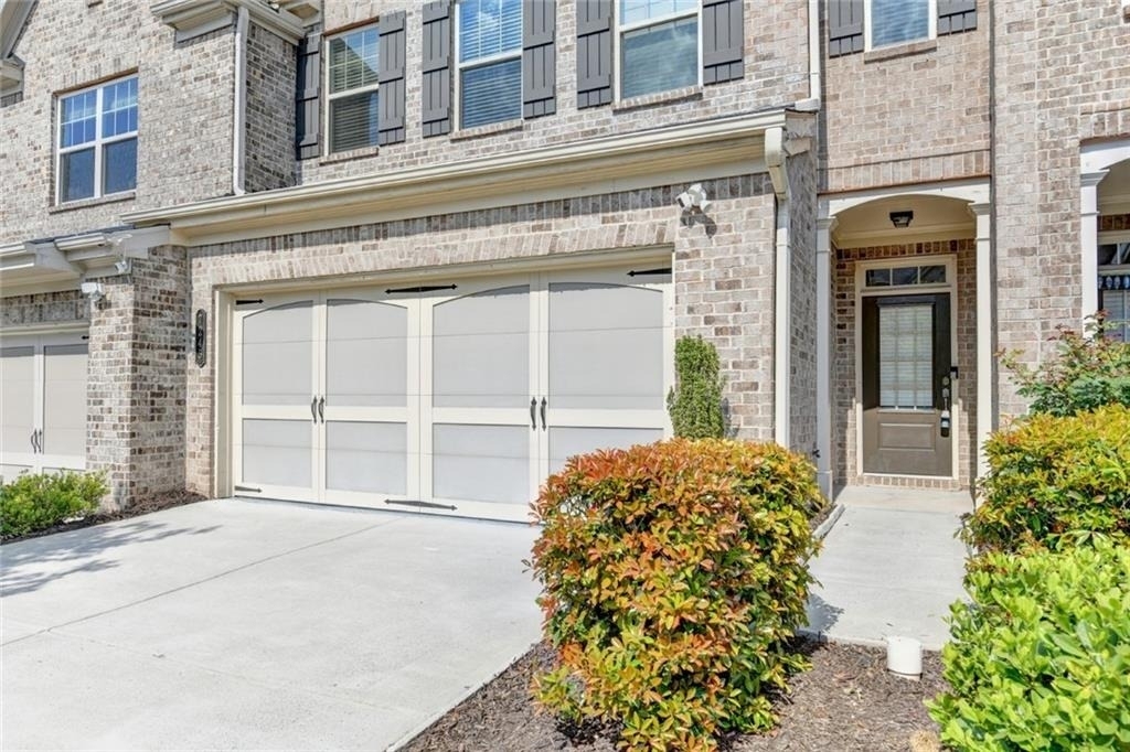 7245 Heritage Oak Court - Photo 2