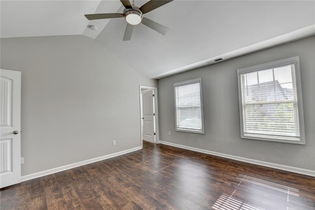 7245 Heritage Oak Court - Photo 33