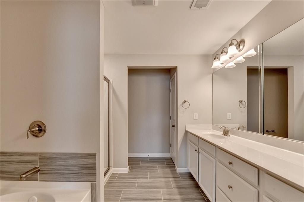 7245 Heritage Oak Court - Photo 39