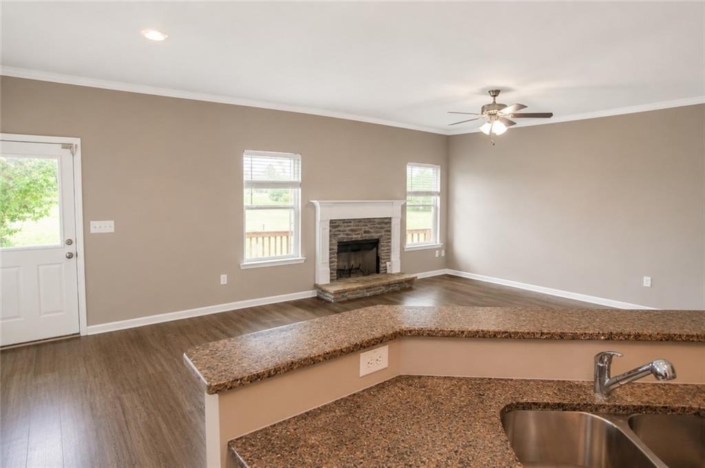 100 Squarewood Lane - Photo 3