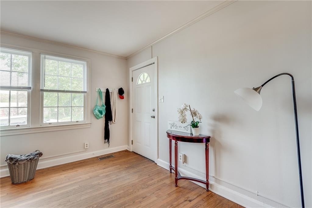 388 Ashley Avenue Ne - Photo 6