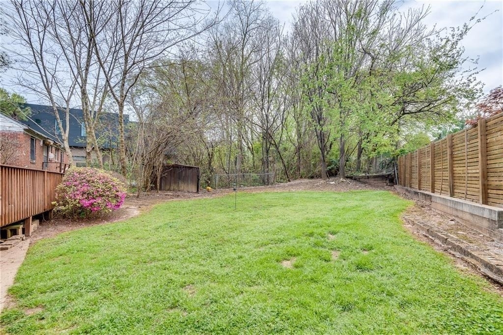 388 Ashley Avenue Ne - Photo 19