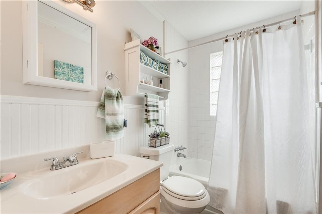 388 Ashley Avenue Ne - Photo 15