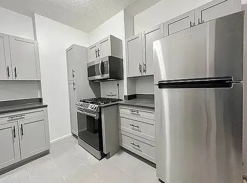 2172 Amsterdam Avenue - Photo 6