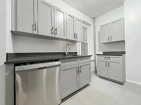 2172 Amsterdam Avenue - Photo 5