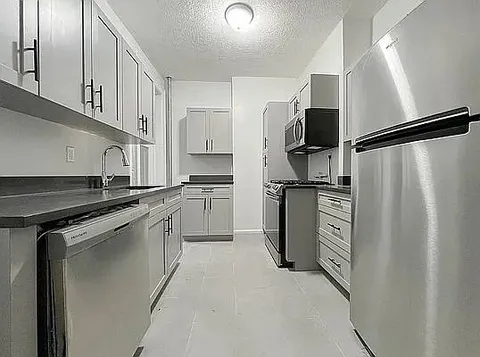 2172 Amsterdam Avenue - Photo 0