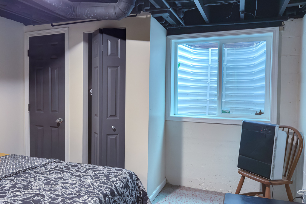 807 W John Street - Photo 30