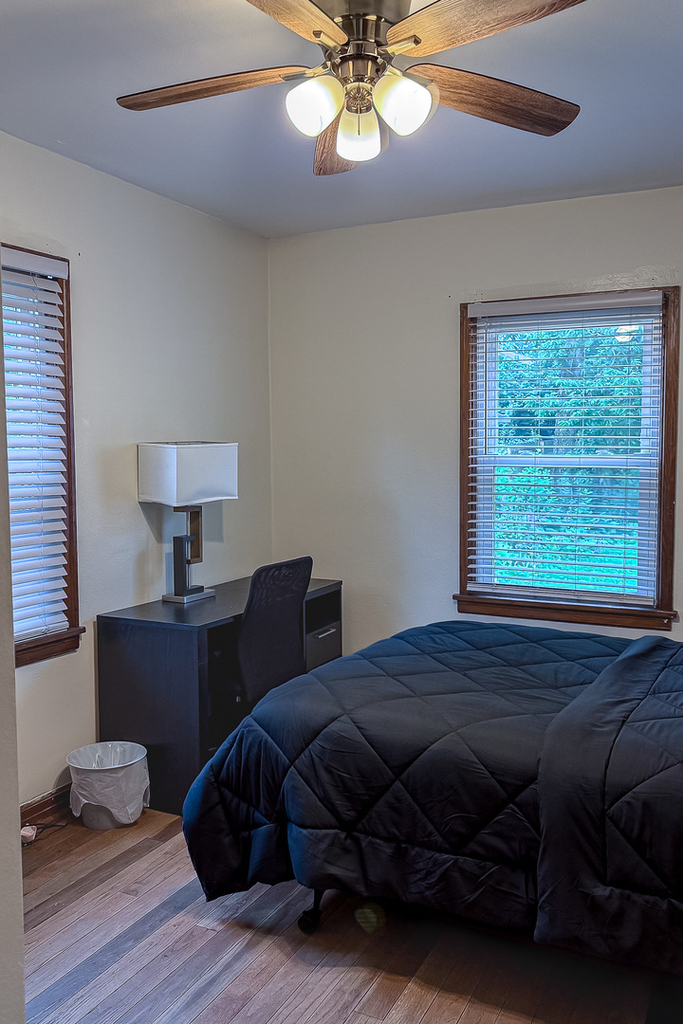 807 W John Street - Photo 21