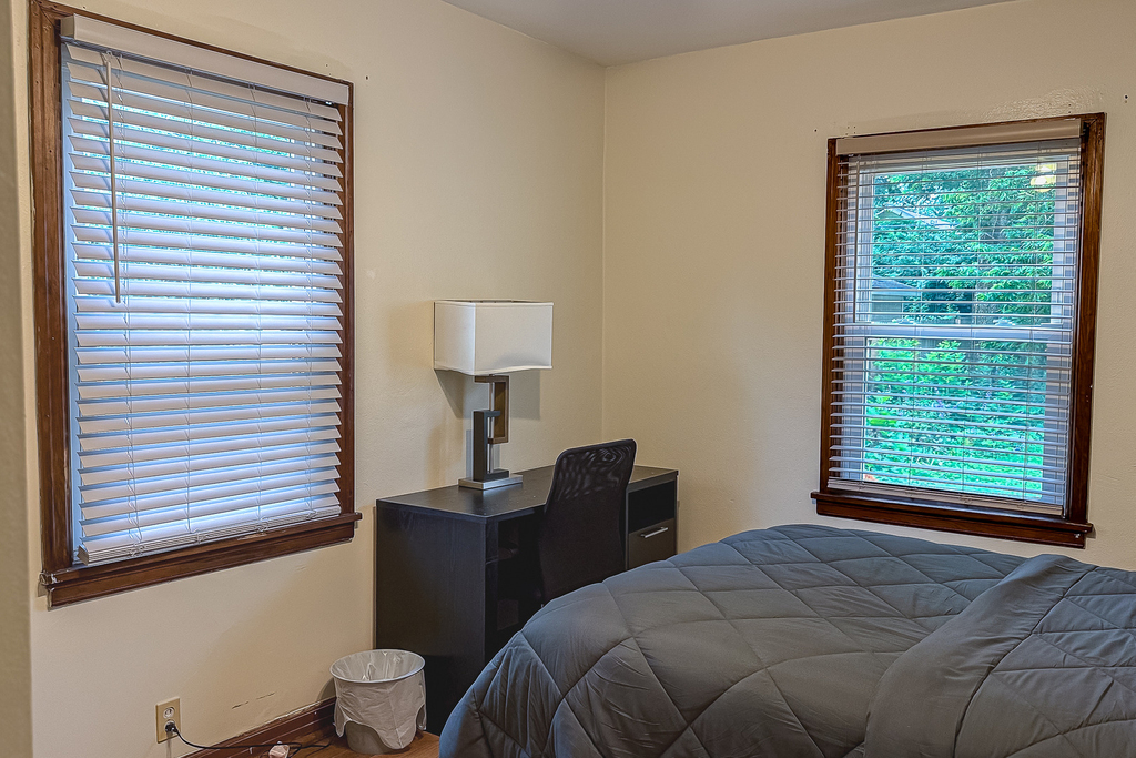 807 W John Street - Photo 22