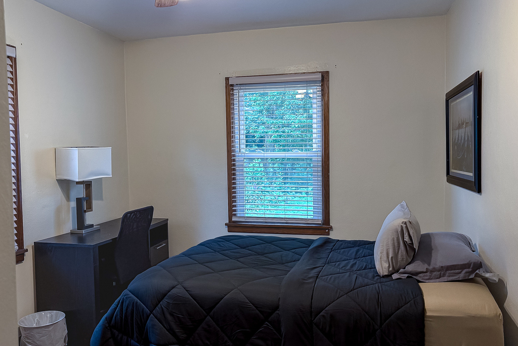 807 W John Street - Photo 20
