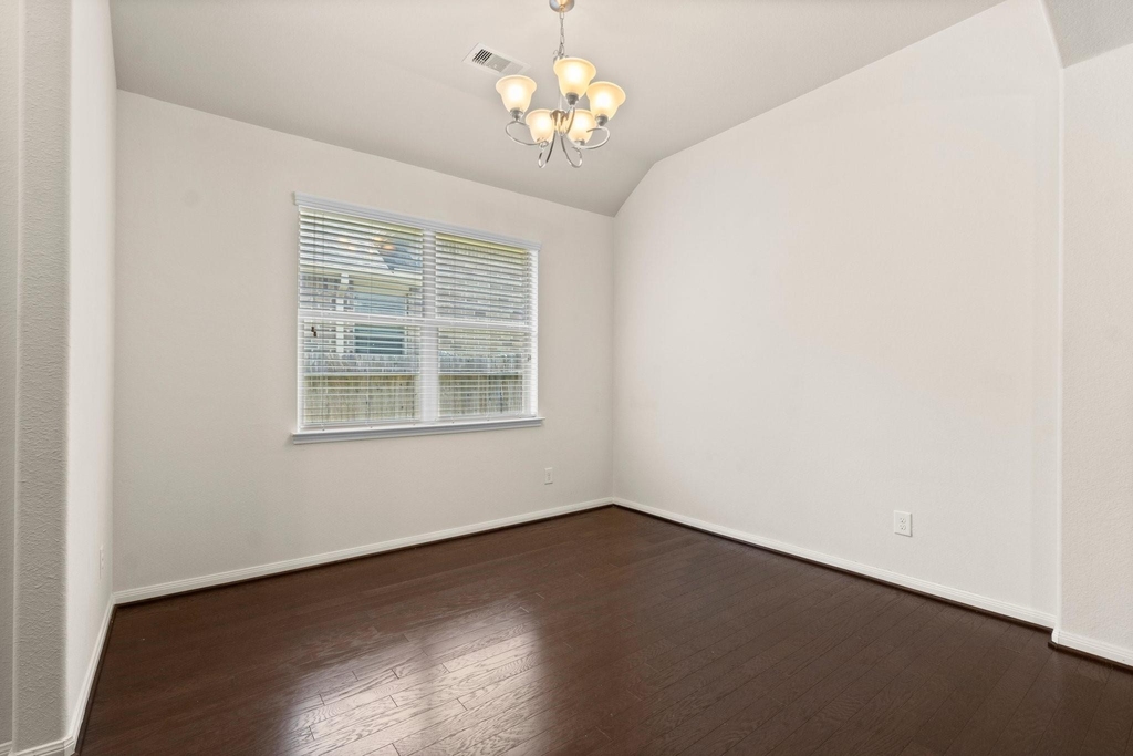 118 Red Deer Place - Photo 4
