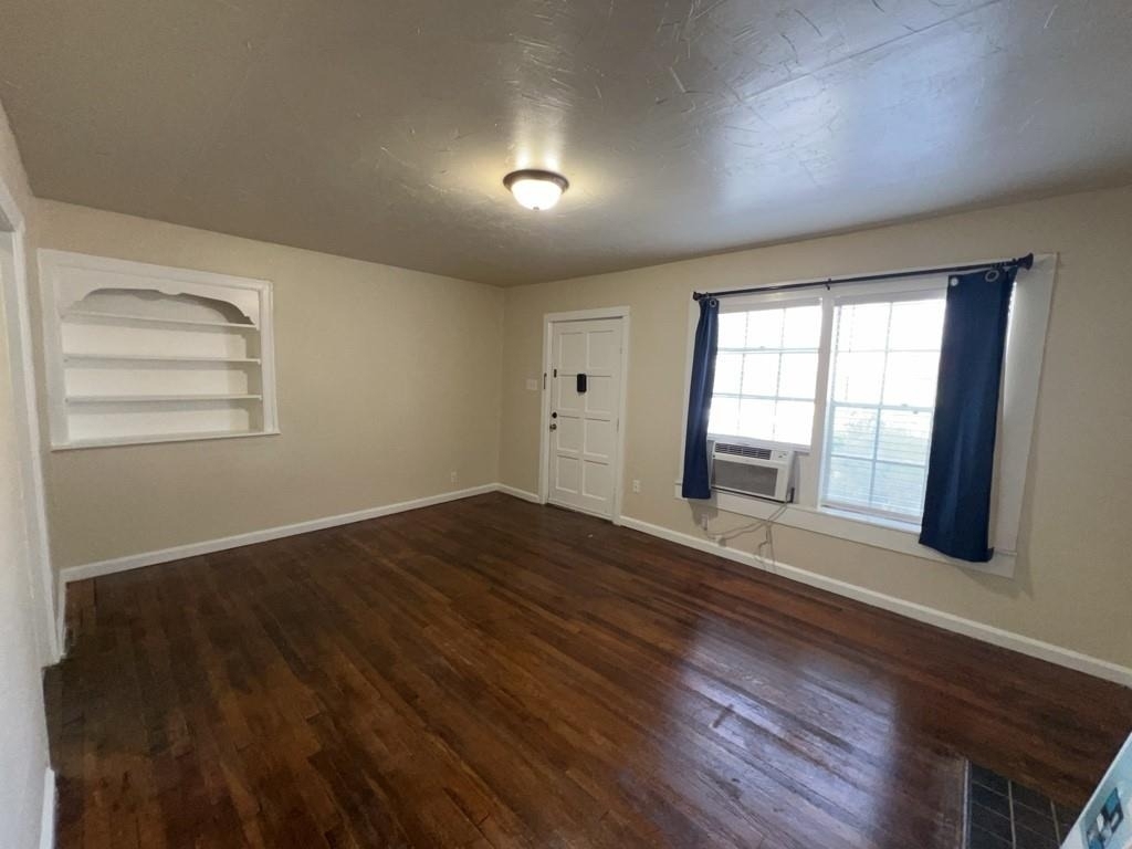 1552 Lombardy Street - Photo 4