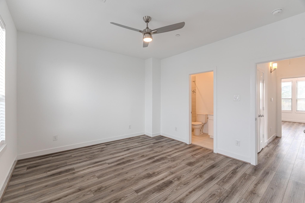 18736 B Centro Main St - Photo 21