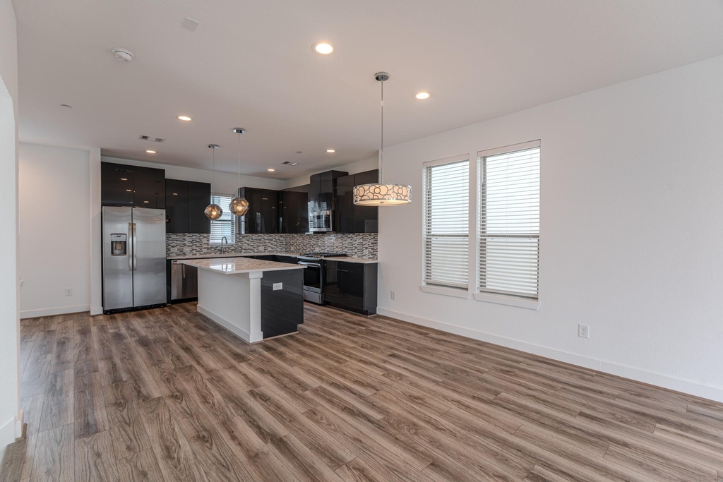 18736 B Centro Main St - Photo 10