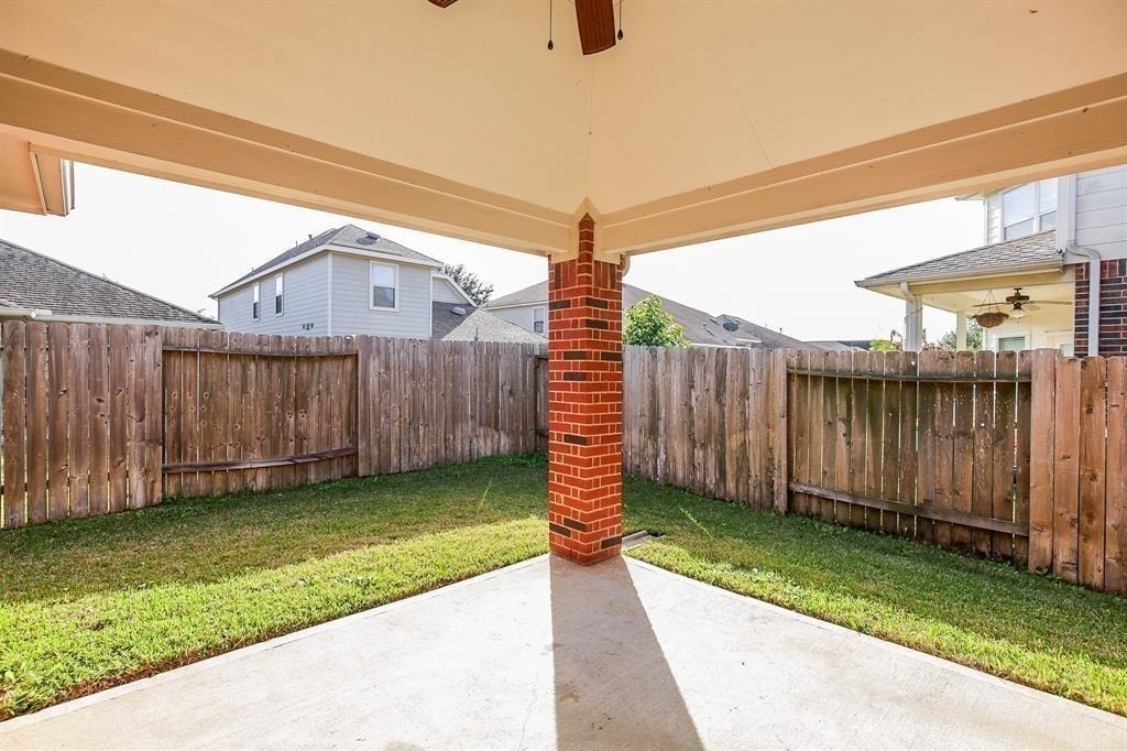 11414 Ryan Manor Drive - Photo 15