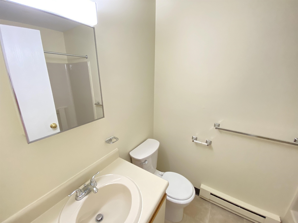 163 Eastern - Photo 25