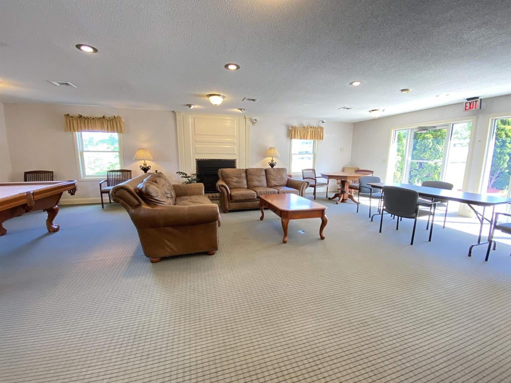 163 Eastern - Photo 30