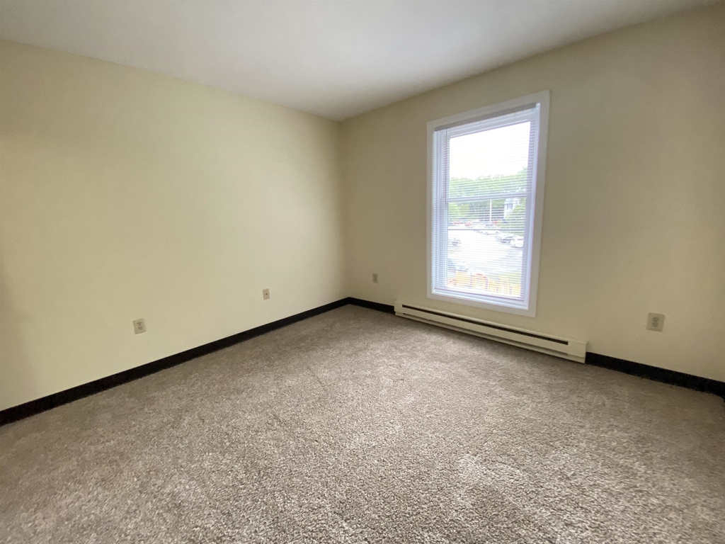 163 Eastern - Photo 22