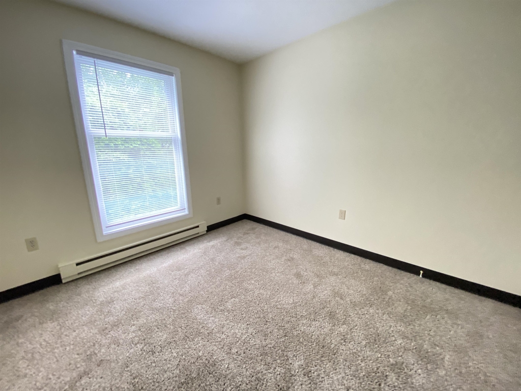 163 Eastern - Photo 21
