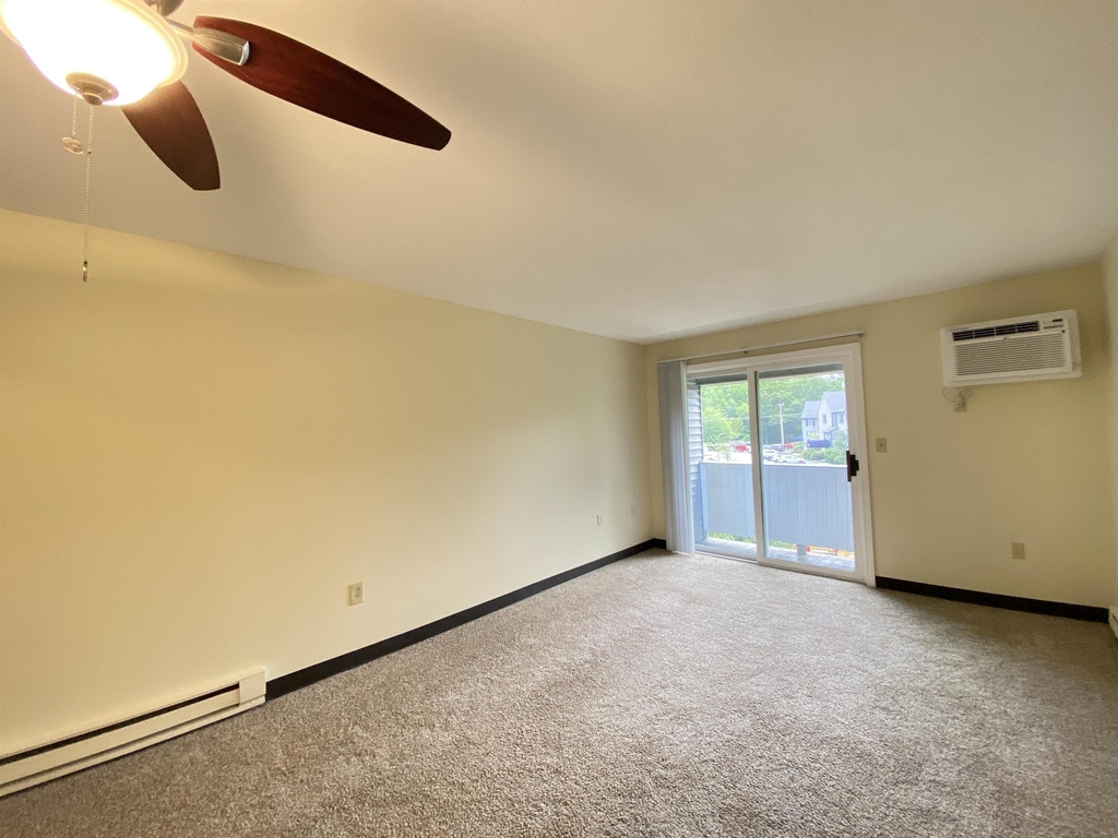 163 Eastern - Photo 15