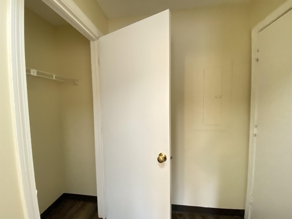 163 Eastern - Photo 23