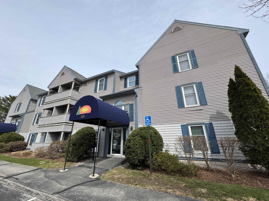 163 Eastern - Photo 1