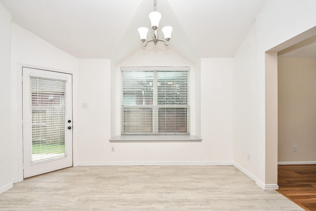 10614 Sunswept Fields Lane - Photo 16