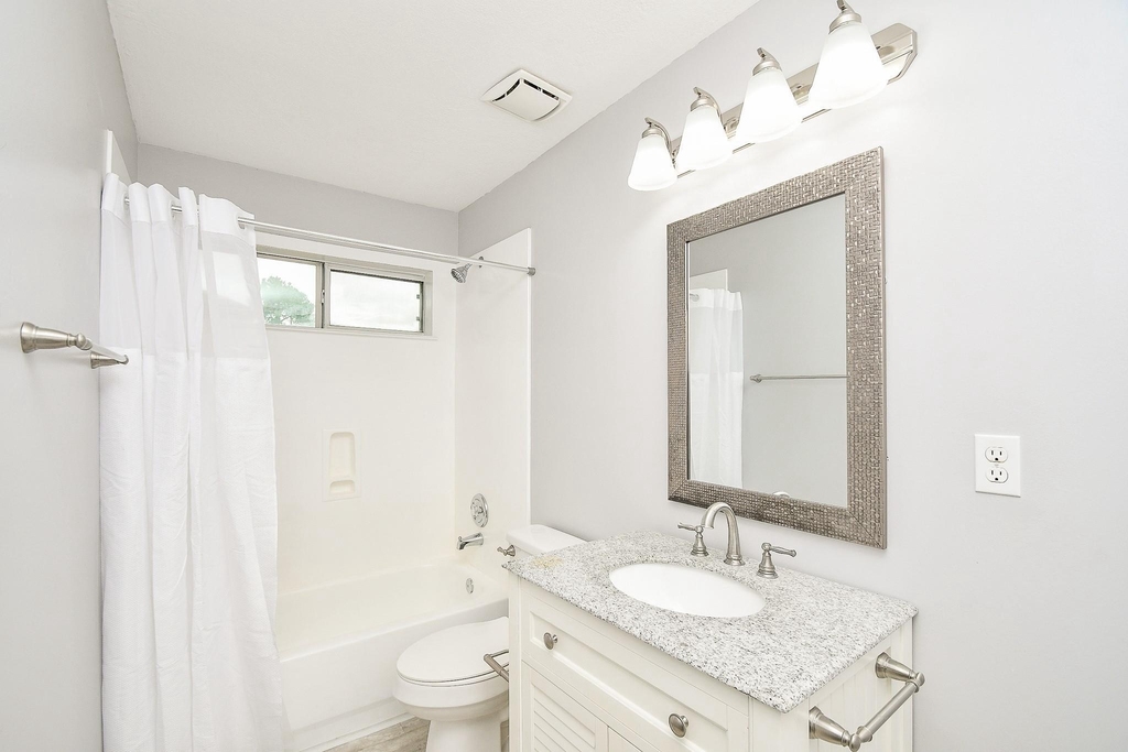 10614 Sunswept Fields Lane - Photo 25