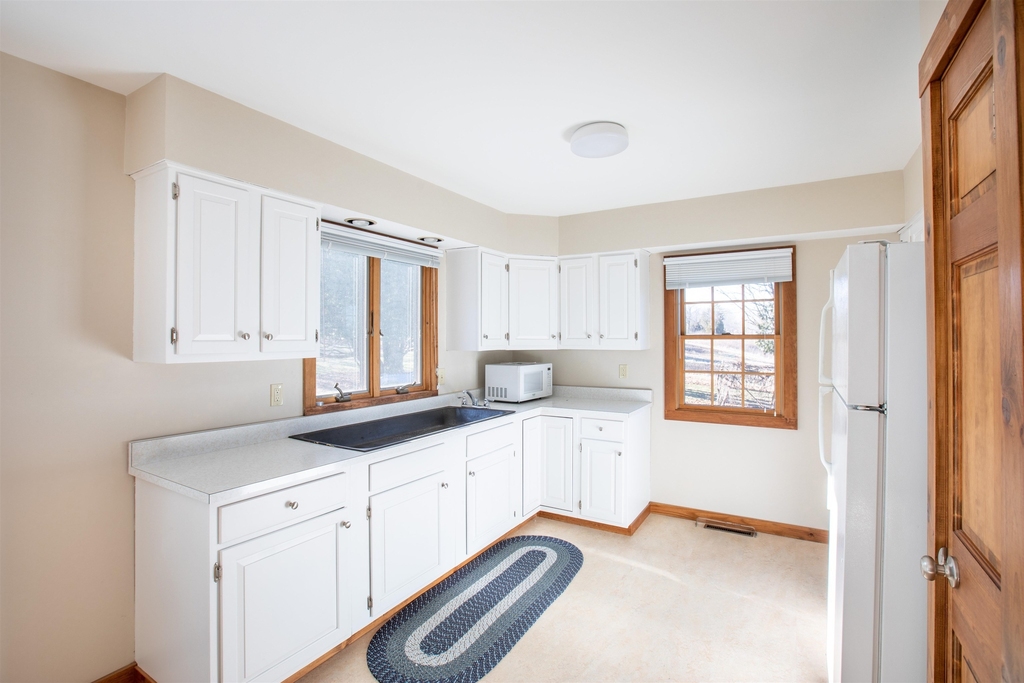 396 Prindle - Photo 4