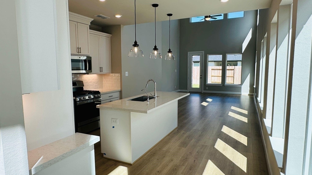 21818 Fitzroy Manor Lane - Photo 4