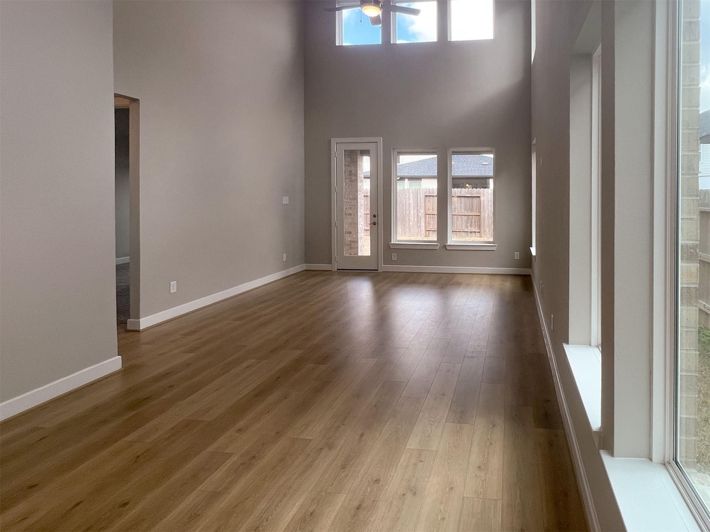 21818 Fitzroy Manor Lane - Photo 10