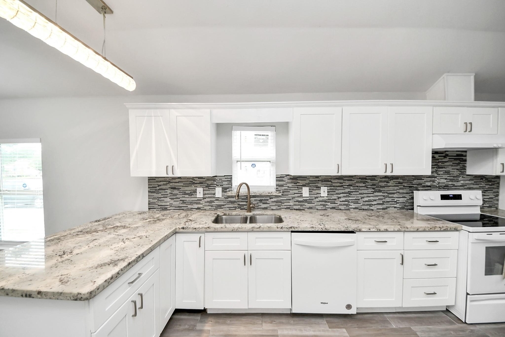 6613 Morrow Street - Photo 16