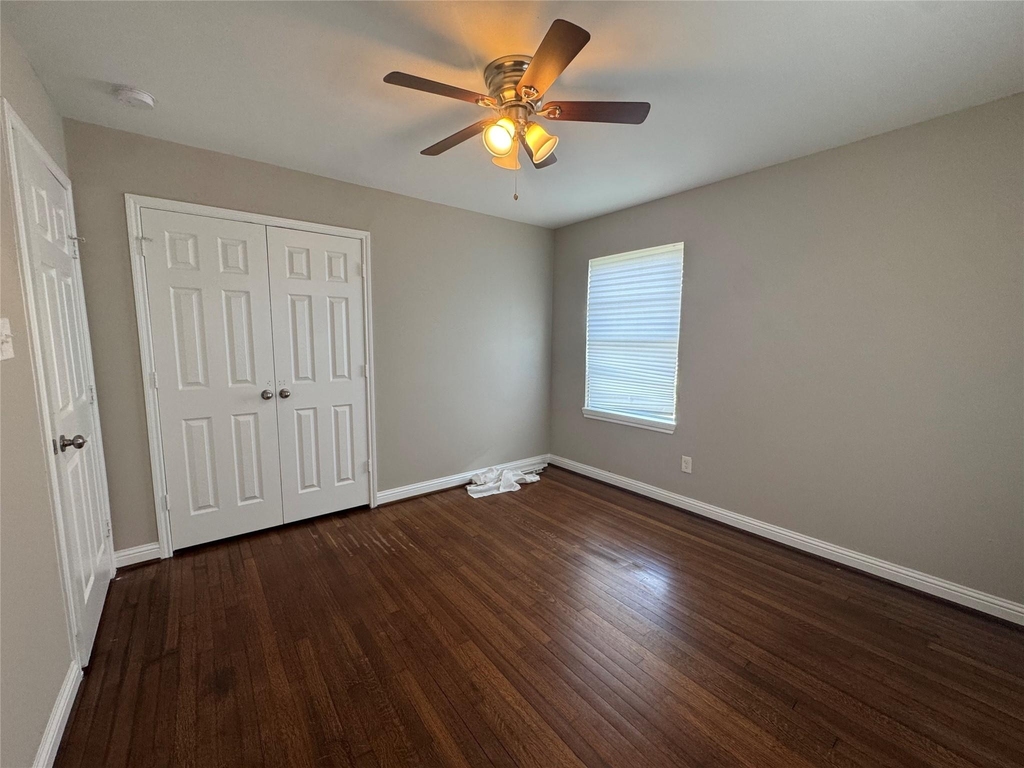 814 Globe Street - Photo 9