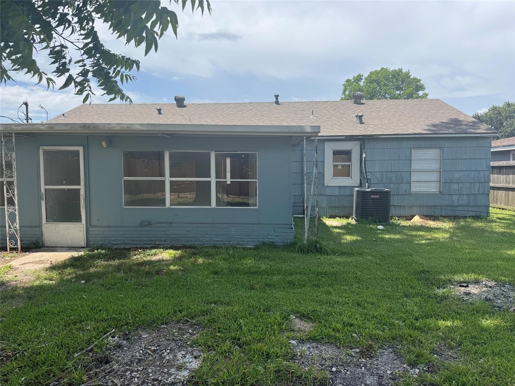 814 Globe Street - Photo 13