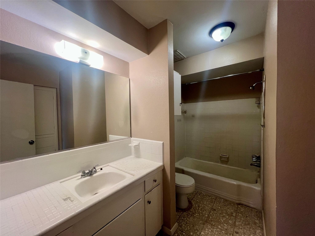 7714 Renwick Drive - Photo 8