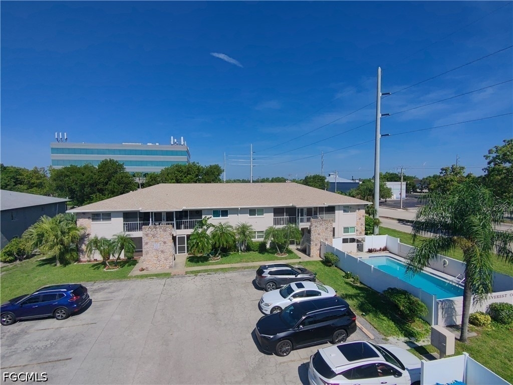 2504 Se 16th Place - Photo 1