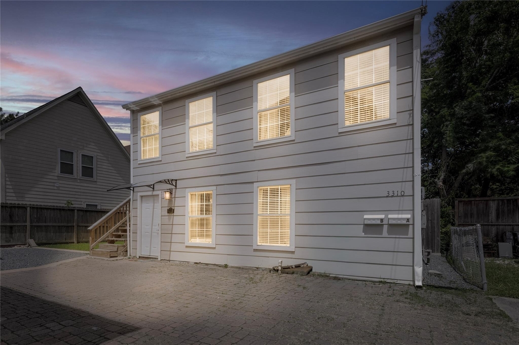 3310 Crawford Street - Photo 0