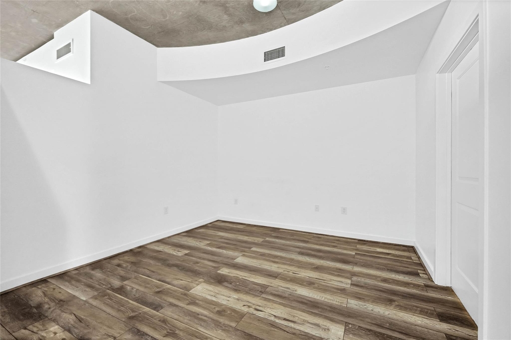 5925 Almeda Road - Photo 8