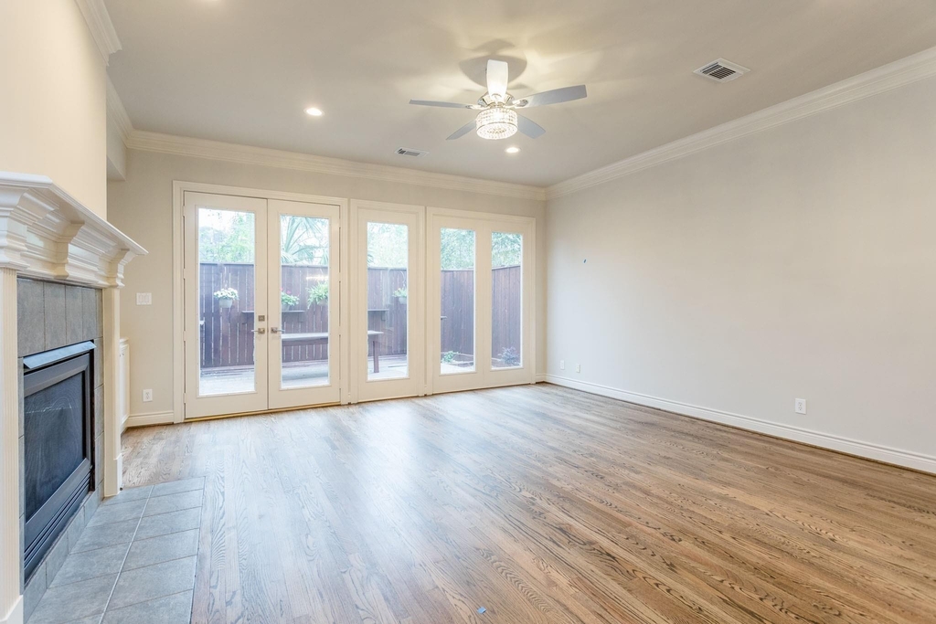 2504 Park Street - Photo 7