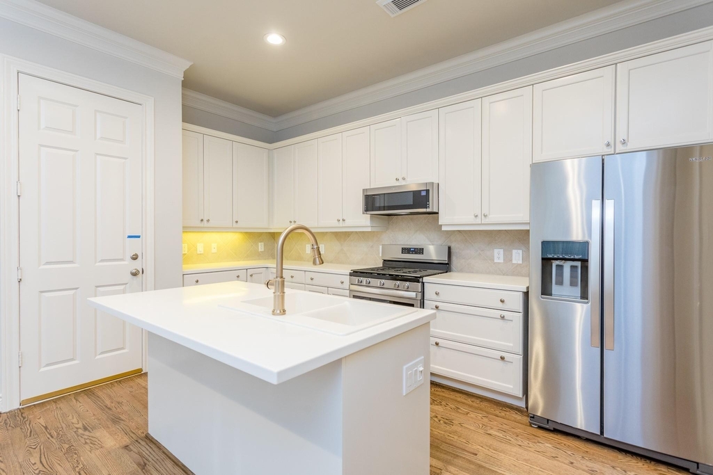 2504 Park Street - Photo 13