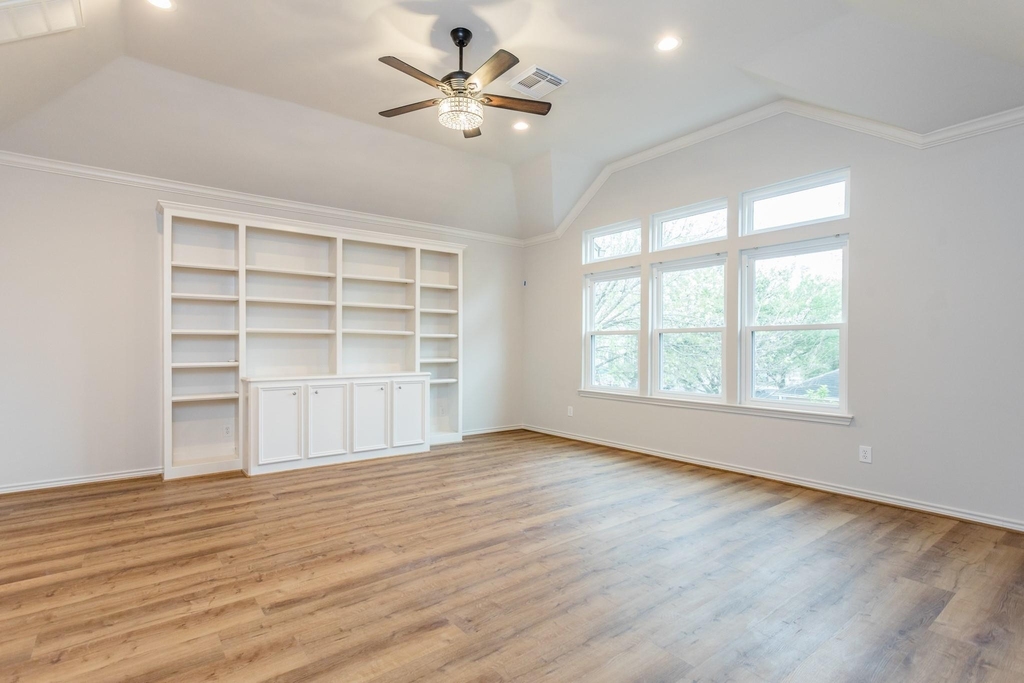 2504 Park Street - Photo 18