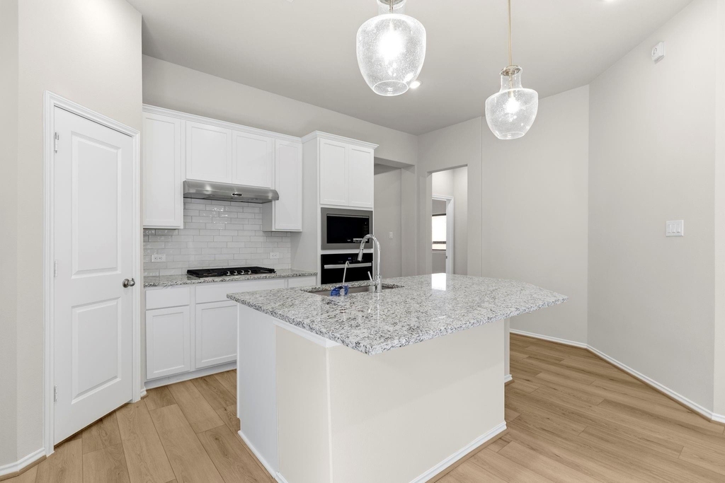 235 Navasota Narrows Way - Photo 4