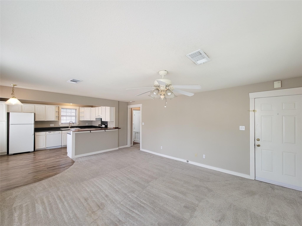 4634 Norhill Boulevard - Photo 7